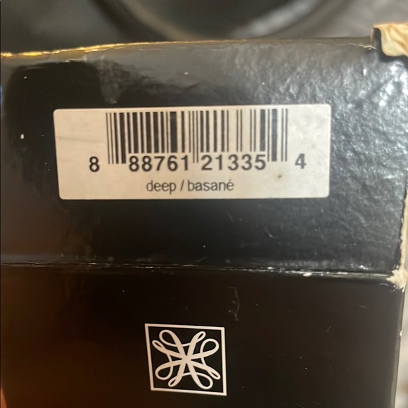 Avon Invisible Coverage Sample Packets - Picture 3 of 3